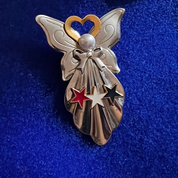 (3) Vintage Jane Angel Pin’s, Signed, AOL 1994 - Picture 9 of 14